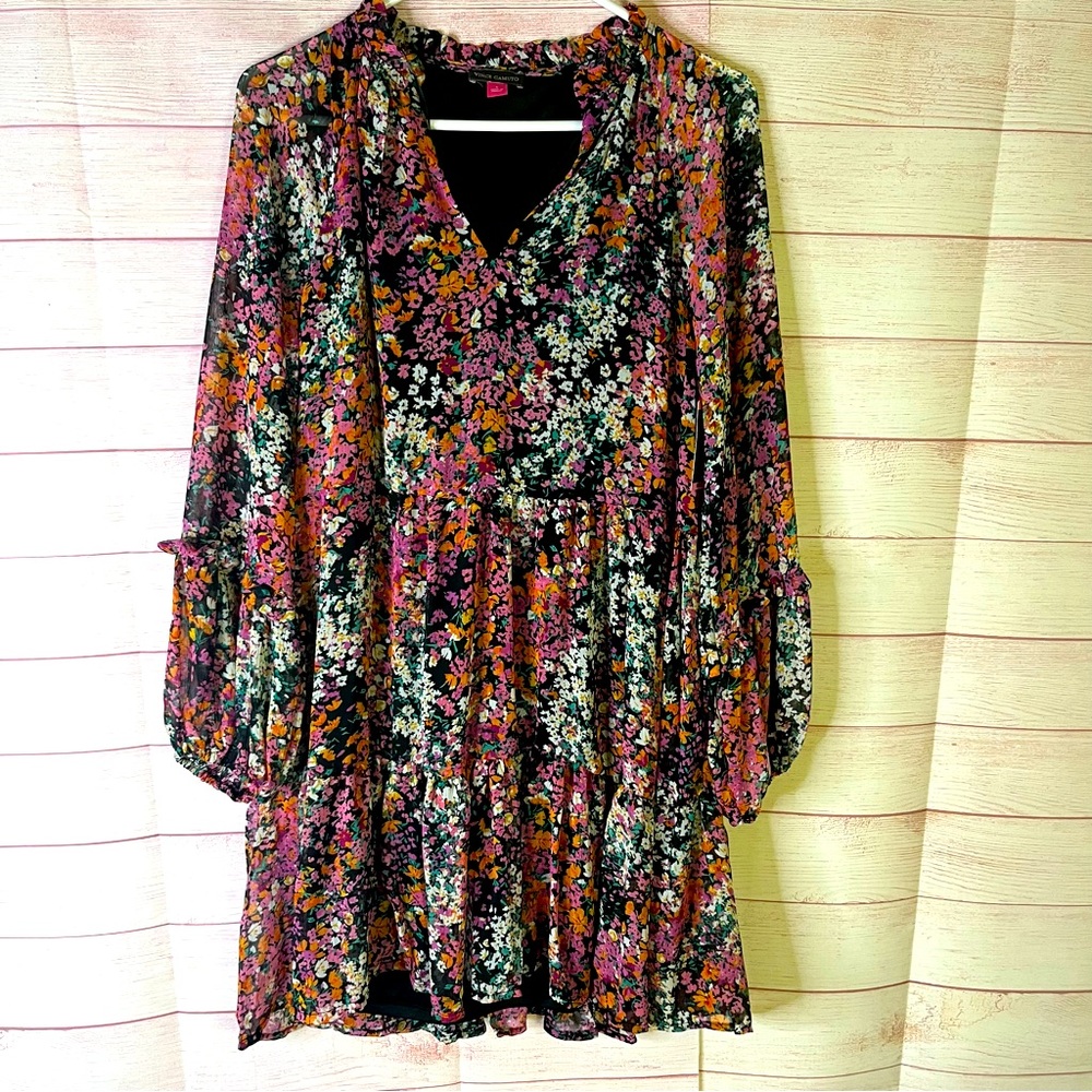 Vince Camuto NWT Floral Black/Multi 979 Dress Size Small‎